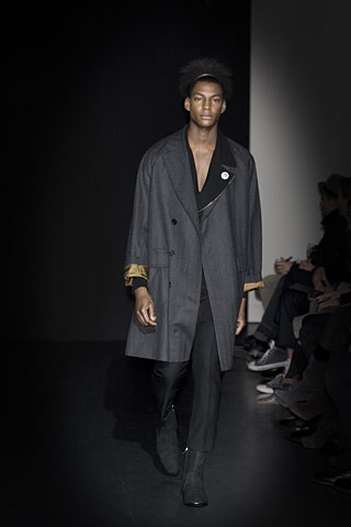 Yves Saint Laurent / - 2009-2010